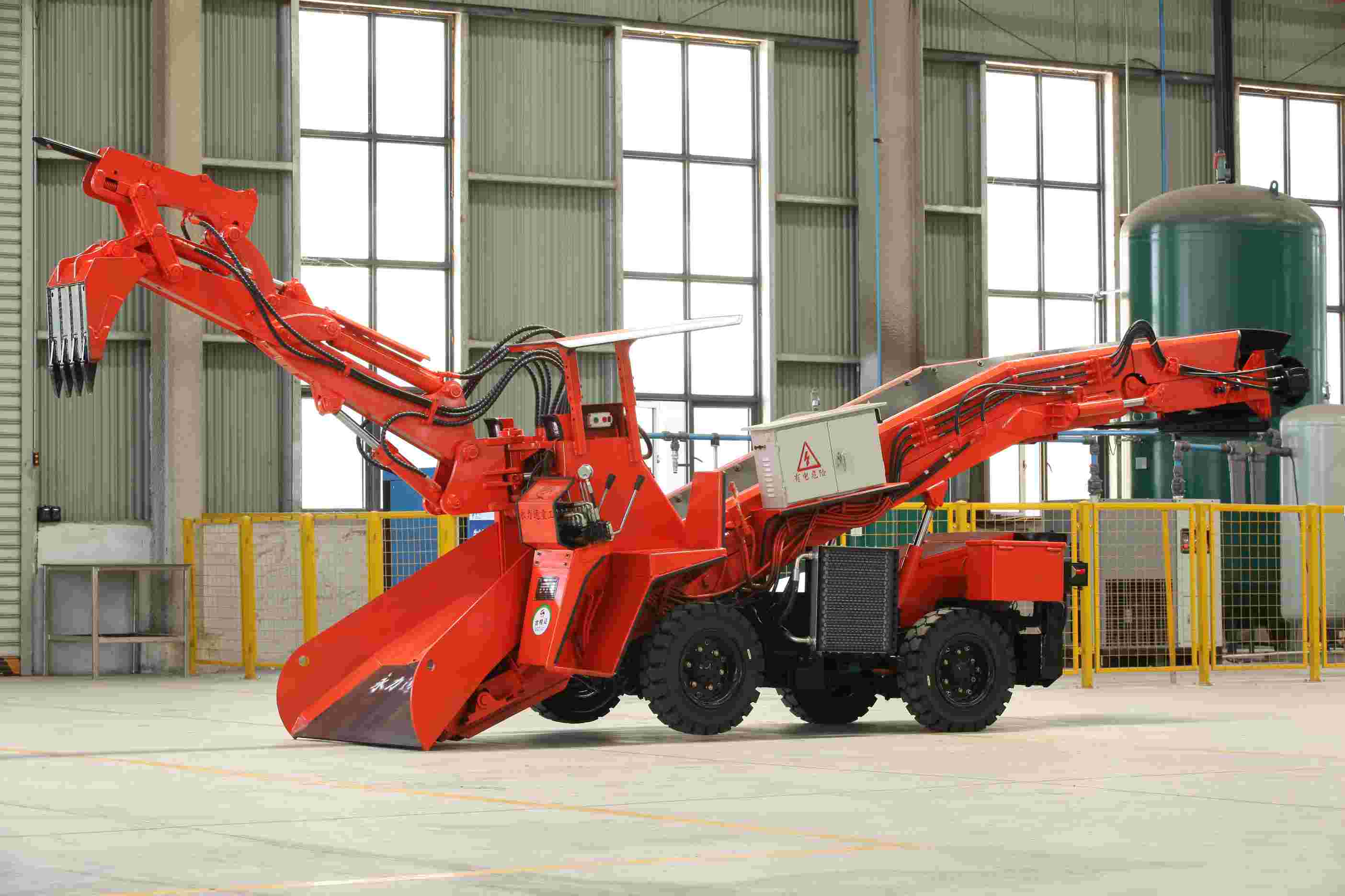 上饒井下扒渣機(jī)生產(chǎn)廠家，為鐵路工程提供支持?