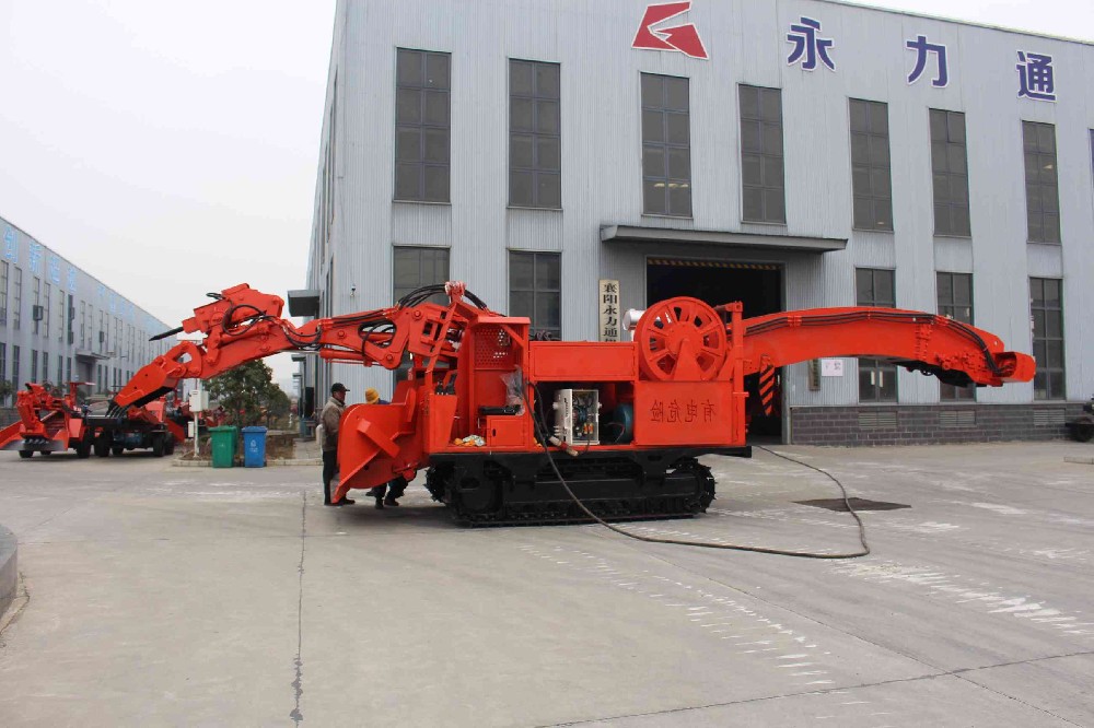 隴南扒渣機履帶180的維護技巧,減少磨損