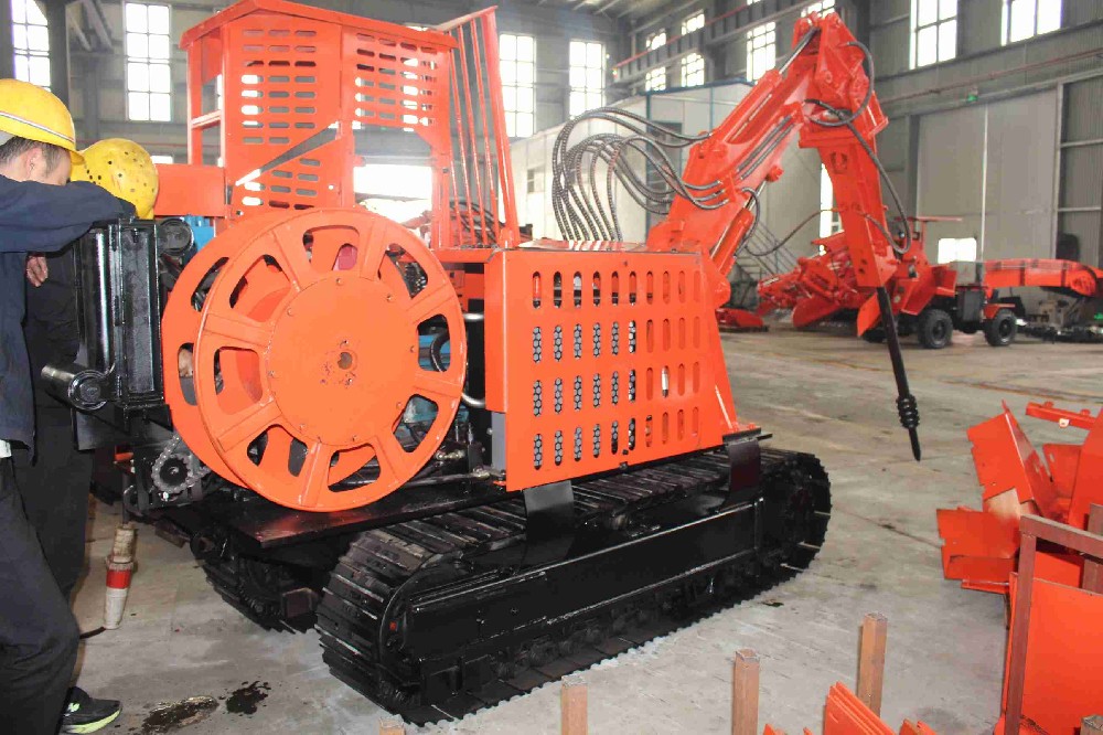 青島井下扒渣機(jī)生產(chǎn)廠家：品質(zhì)與效率的完美結(jié)合
