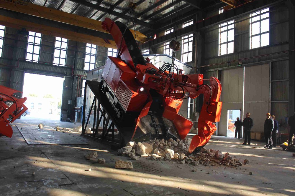 汕尾 80 履帶扒渣機排名,產品外觀設計亮點多的品牌